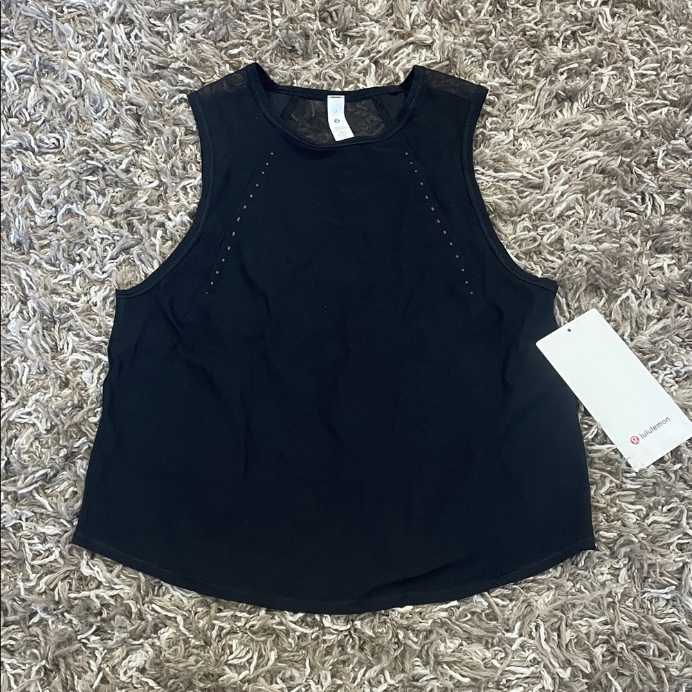 Lululemon black sculpt cropped tank size 2 NWT